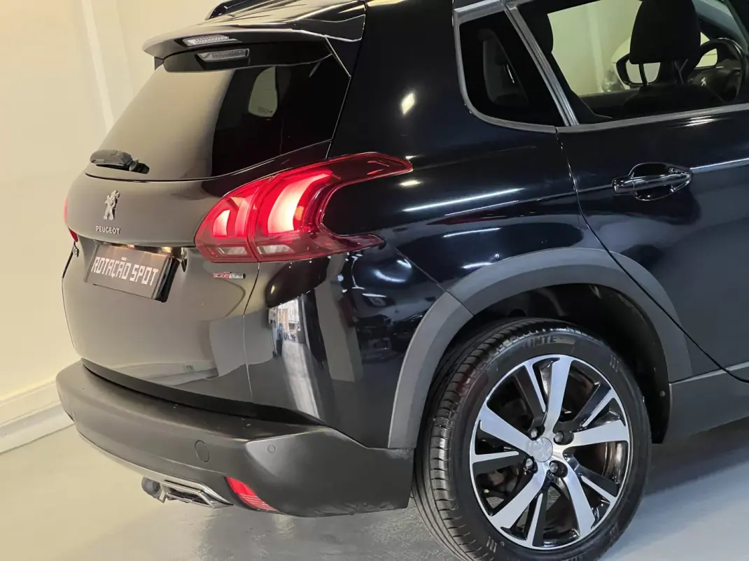 Peugeot 2008 2017 - 9990 EUR, 110000 km - AUTO.MOTO.pt - 110000km - foto 23 de 47