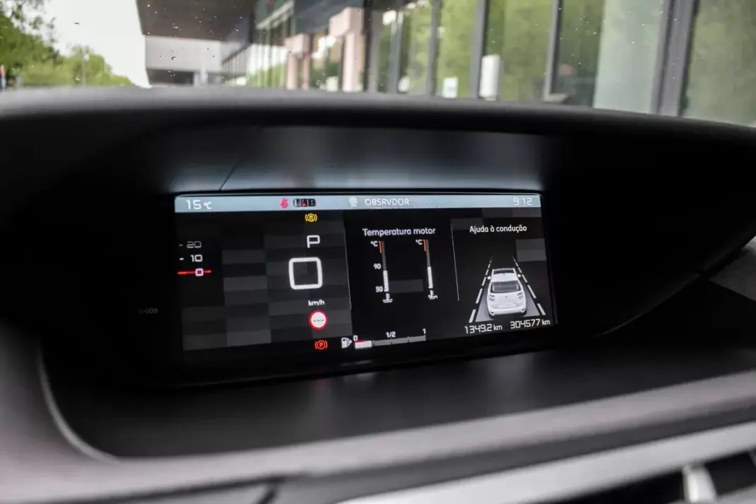 Citroën C4 Spacetourer 2019 - 10550 EUR, 304577 km - AUTO.MOTO.pt - 304577km - foto 24 de 45