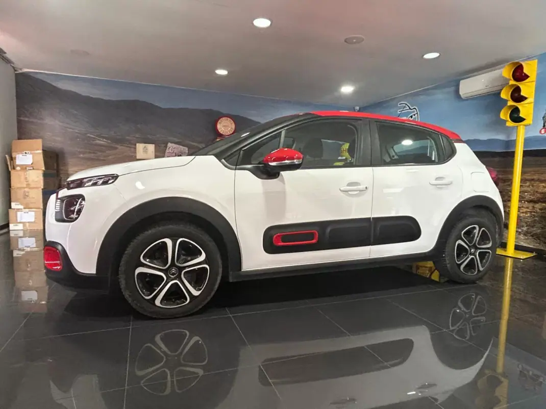 Citroën C3 2021 - 12990 EUR, 120161 km - AUTO.MOTO.pt - 120161km - foto 1 de 22