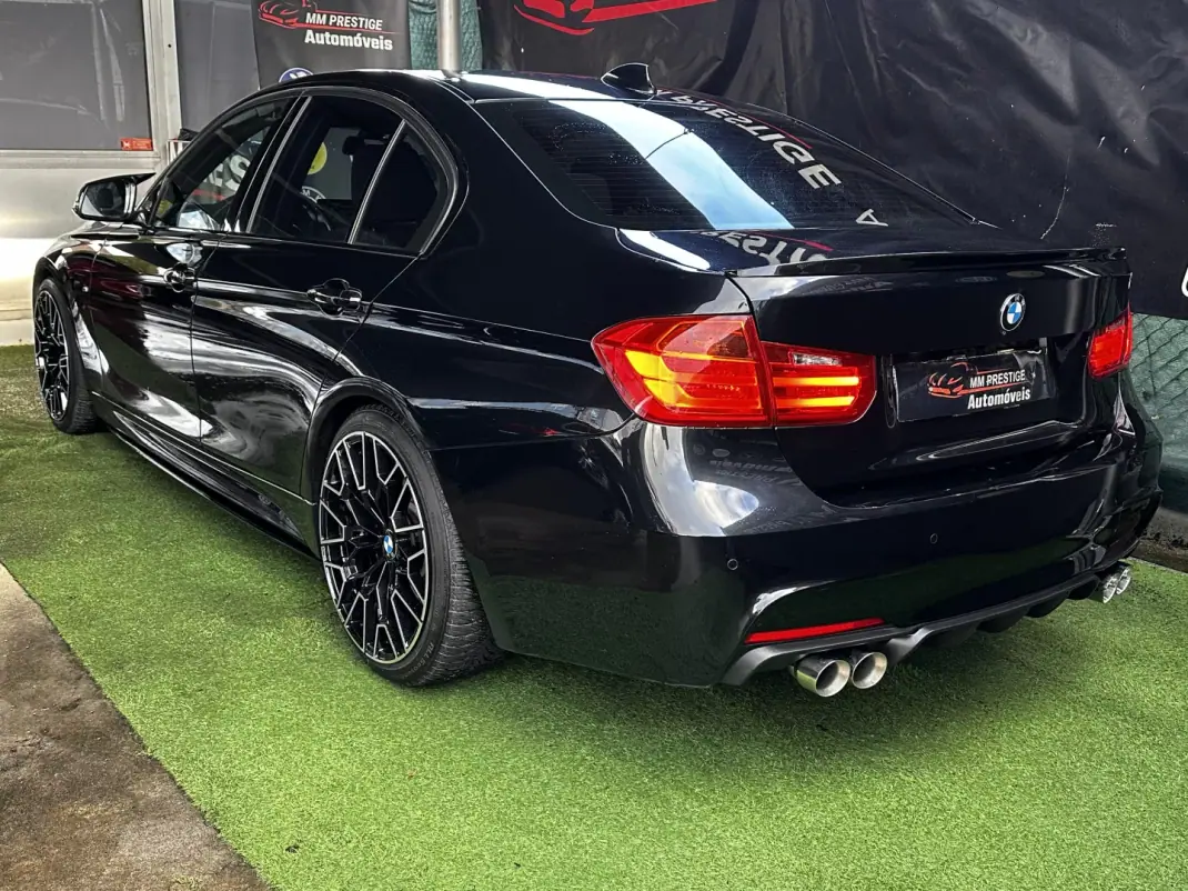 BMW 318 2014 - 18750 EUR, 237000 km - AUTO.MOTO.pt - 237000km - foto 21 de 40