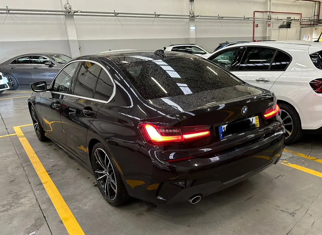 BMW 318 2019 - 25590 EUR, 98500 km - AUTO.MOTO.pt - 98500km - foto 4 de 10