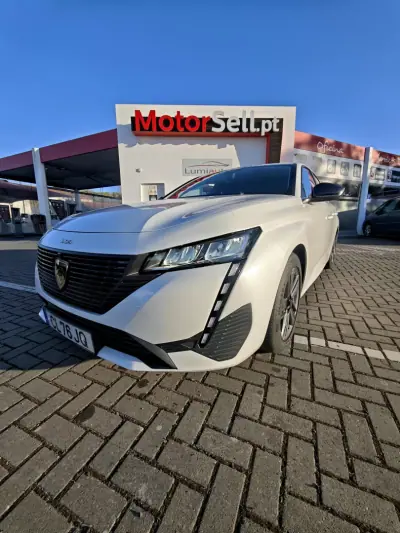 Peugeot 308 2022 - 17600 EUR, 100000 km - foto 1 de 12