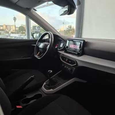 SEAT Arona 2025 - 17990 EUR, 18437 km - AUTO.MOTO.pt - 18437km - foto 17 de 18