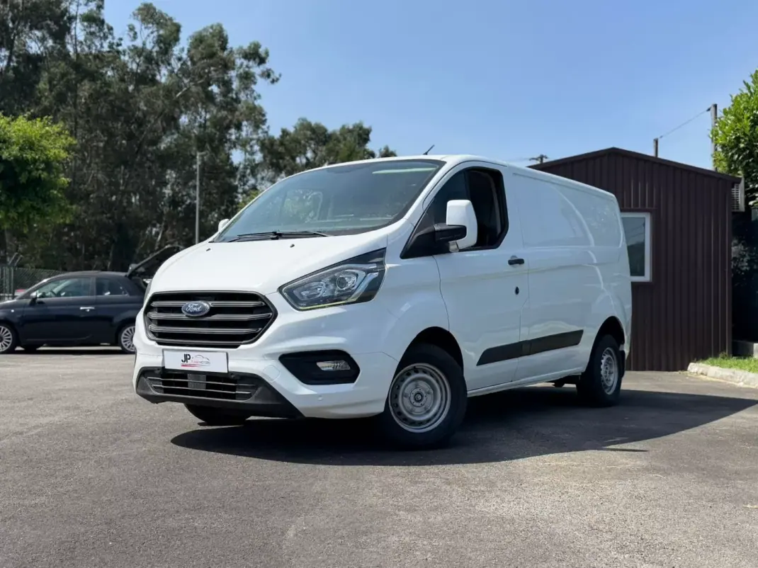Ford TRANSIT CUSTOM 2.0 L2 H2 2.0 130 CV 2020 - 18990 EUR, 163031 km - AUTO.MOTO.pt - 163031km - foto 1 de 16