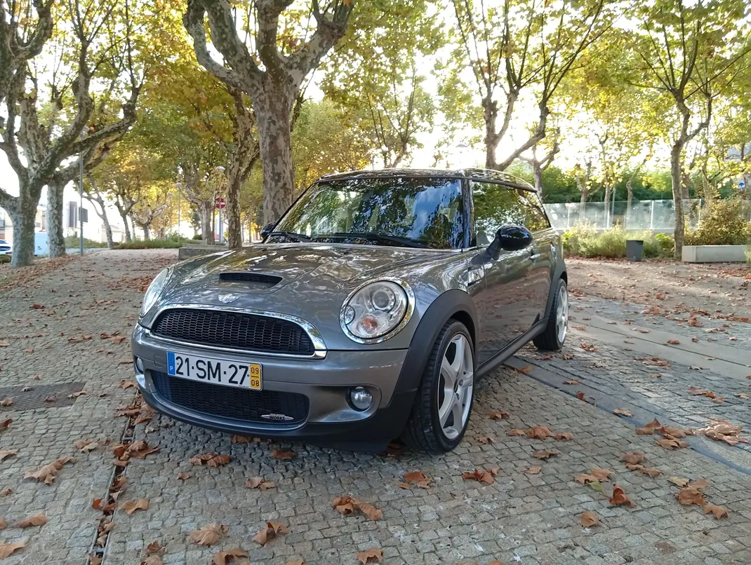 MINI CLUBMAN JOHN COOPER WORKS 2009 - 11300 EUR, 137600 km - foto 1 de 12
