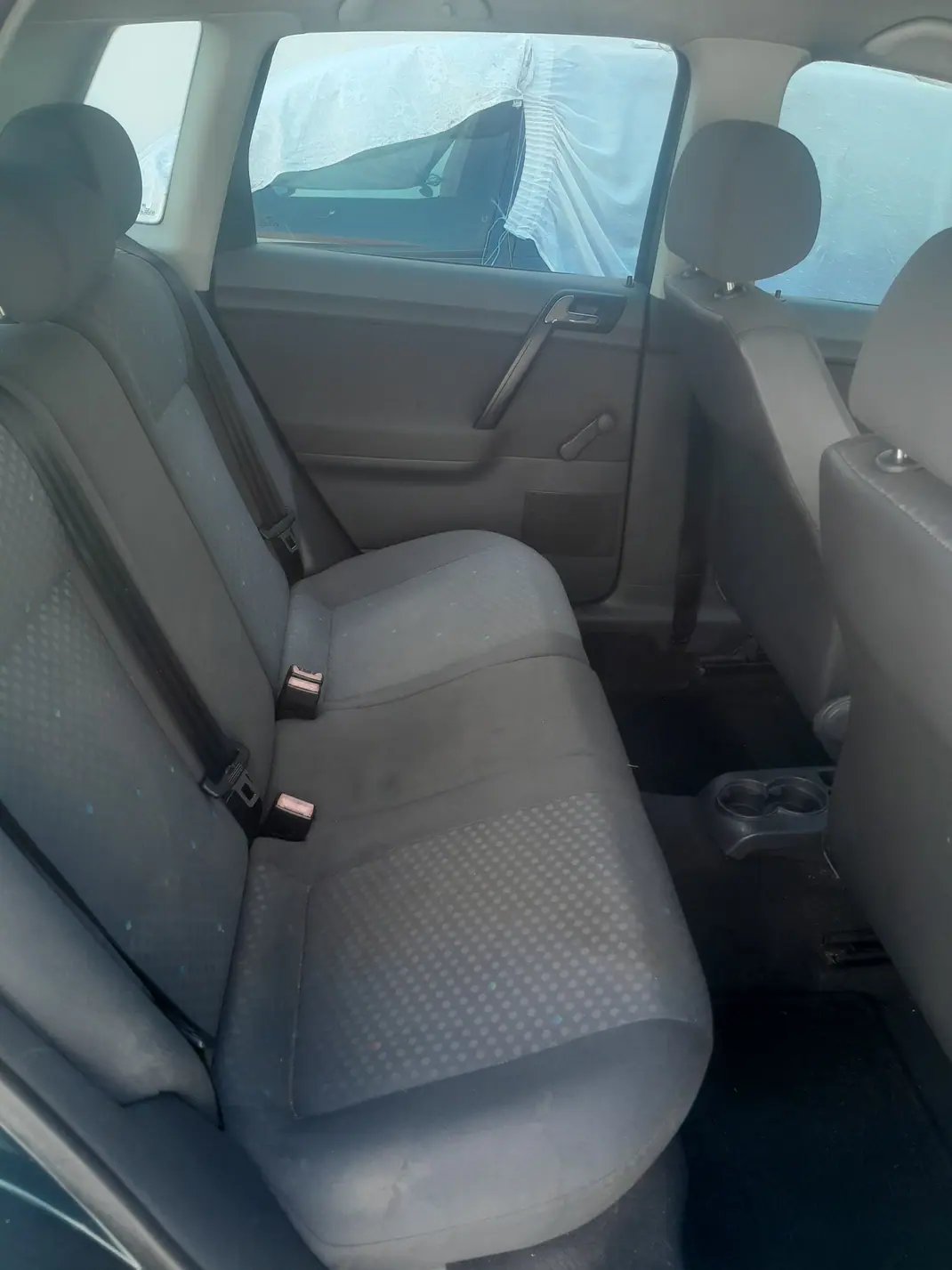 Volkswagen Polo 2002 - 1750 EUR, 190000 km - 190000km - foto 4 de 7