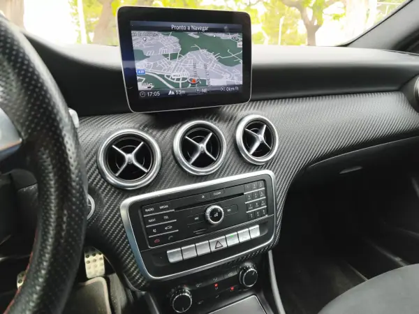 Mercedes-Benz A 180 2018 - 18900 EUR, 220000 km - AUTO.MOTO.pt - 220000km - foto 11 de 11