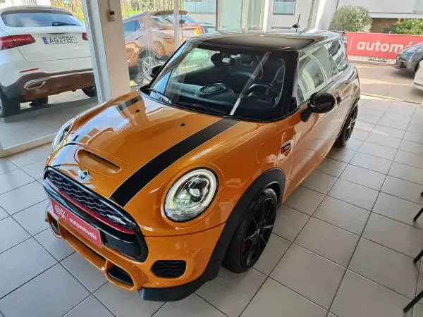 MINI John Cooper Works 2015 - 21500 EUR, 91950 km - AUTO.MOTO.pt - 91950km - foto 6 de 38