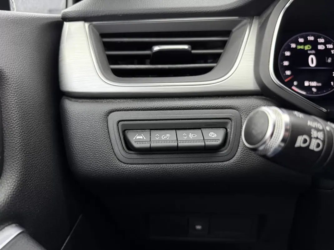 Renault Captur 2021 - 17950 EUR, 153785 km - 153785km - foto 29 de 44