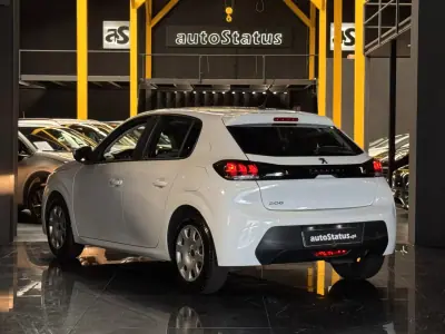 Peugeot 208 2021 - 13990 EUR, 67500 km - AUTO.MOTO.pt - 67500km - foto 6 de 23