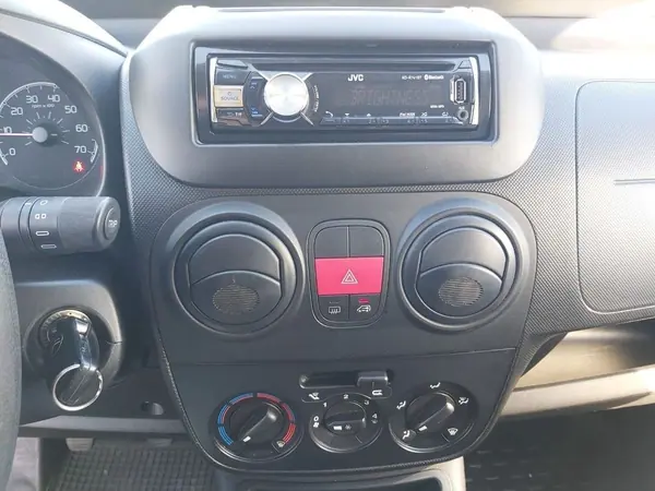 Citroën Nemo 1.3 HDI PACK CLIM 2014 - 6950 EUR, 266290 km - AUTO.MOTO.pt - 266290km - foto 35 de 48