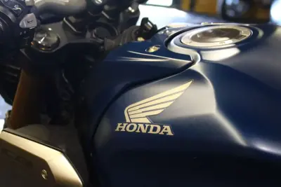 Honda CB 1100 2021 - 6900 EUR, 16000 km - AUTO.MOTO.pt - 16000km - foto 10 de 11