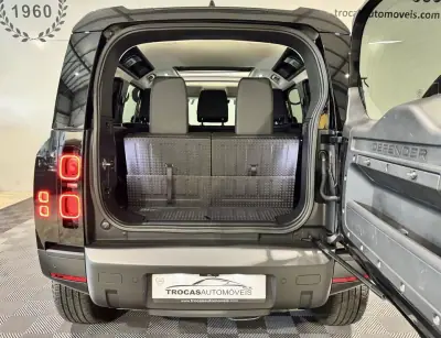 Land Rover Defender 2020 - 89900 EUR, 121000 km - 121000km - foto 32 de 60