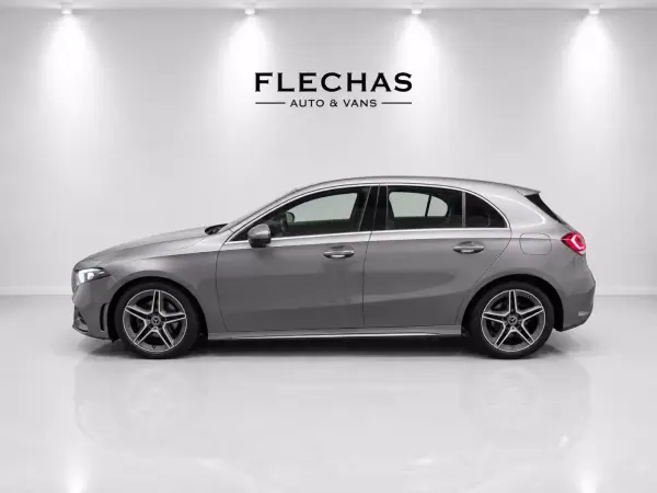 Mercedes-Benz A 180 2022 - 29900 EUR, 79000 km - AUTO.MOTO.pt - 79000km - foto 3 de 11