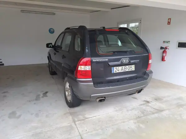 Kia Sportage 2005 - 6950 EUR, 405798 km - AUTO.MOTO.pt - 405798km - foto 9 de 10