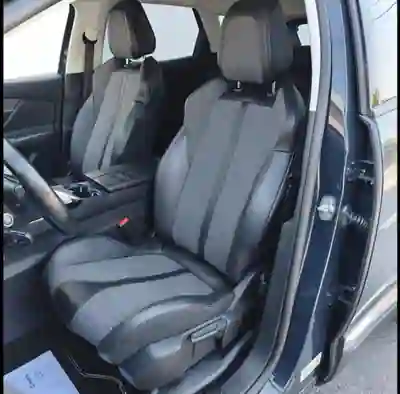 Peugeot 3008 2018 - 16950 EUR, 162684 km - 162684km - foto 9 de 15