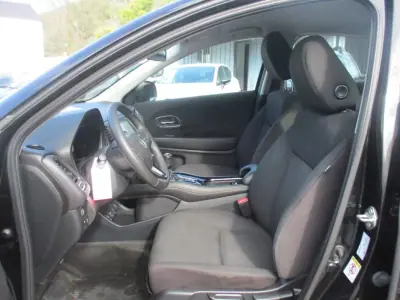 Honda HR-V 2016 - 14990 EUR, 99000 km - 99000km - foto 22 de 29