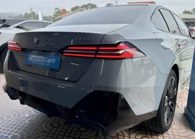 BMW 520 2024 - 52450 EUR, 45000 km - AUTO.MOTO.pt - 45000km - foto 11 de 27