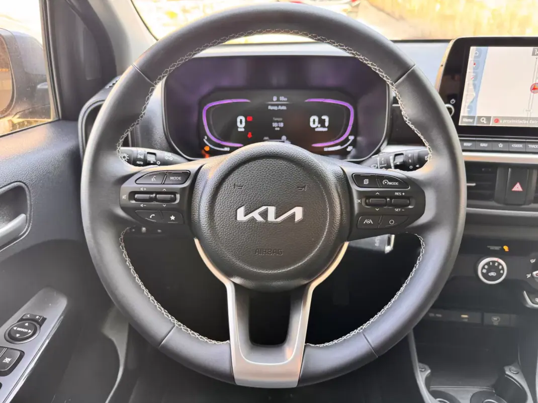 Kia Picanto 2025 - 15490 EUR, 17645 km - 17645km - foto 11 de 24
