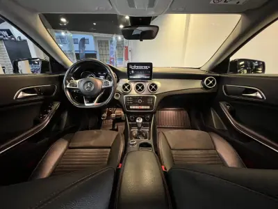 Mercedes-Benz CLA 200 2018 - 20990 EUR, 165000 km - AUTO.MOTO.pt - 165000km - foto 6 de 33