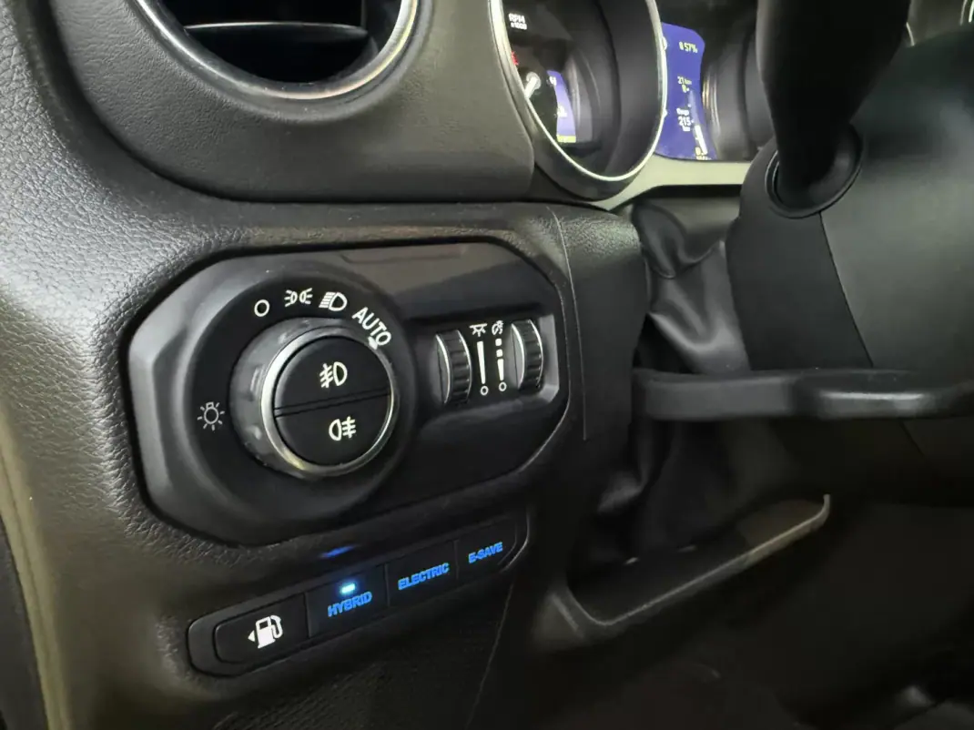 Jeep Wrangler Unlimited 2023 - 78900 EUR, 45271 km - AUTO.MOTO.pt - 45271km - foto 14 de 24