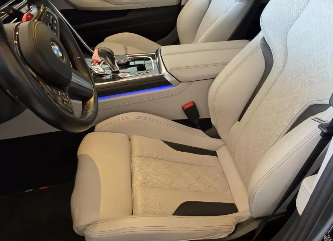 BMW M8 2021 - 114900 EUR, 50082 km - 50082km - foto 45 de 74
