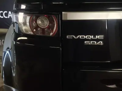 Land Rover Range Rover Evoque 2015 - 20990 EUR, 167316 km - AUTO.MOTO.pt - 167316km - foto 27 de 31
