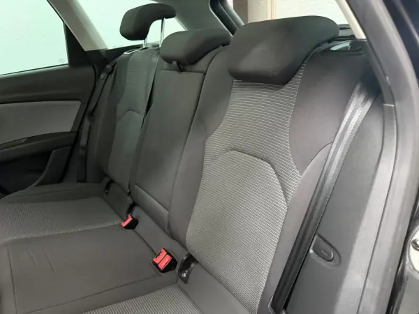 SEAT Leon 2018 - 12490 EUR, 159000 km - 159000km - foto 30 de 38