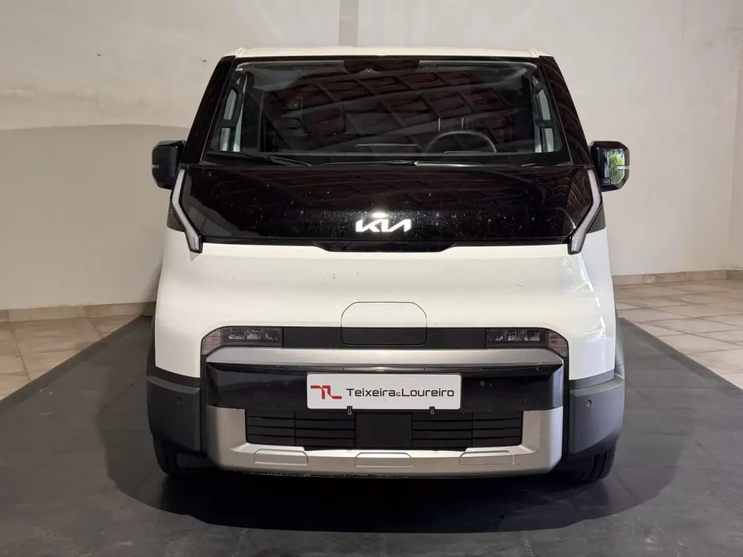 2026 - 36500 EUR, 4216 km - AUTO.MOTO.pt - 4216km - foto 2 de 23