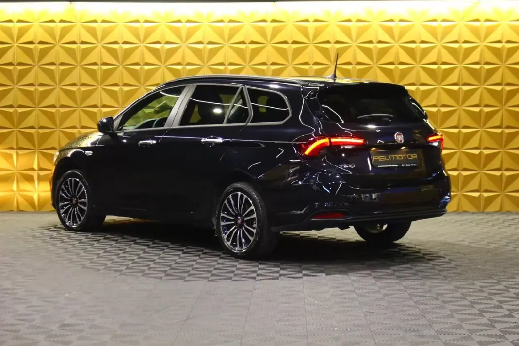 Fiat Tipo Station Wagon 2023 - 16780 EUR, 56000 km - 56000km - foto 19 de 21