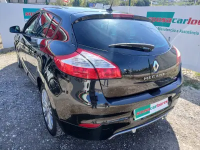 Renault Mégane 2010 - 7800 EUR, 122607 km - AUTO.MOTO.pt - 122607km - foto 13 de 29
