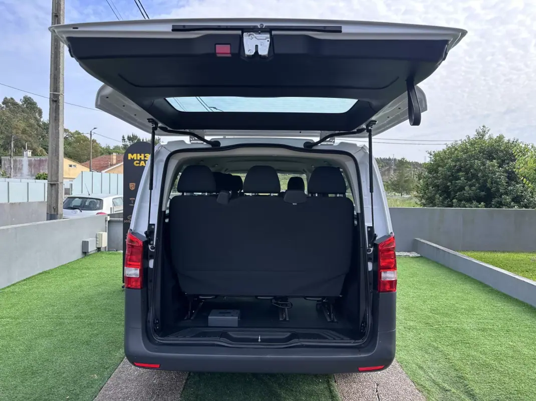 Mercedes-Benz Vito Tourer 2018 - 24900 EUR, 175000 km - AUTO.MOTO.pt - 175000km - foto 20 de 49