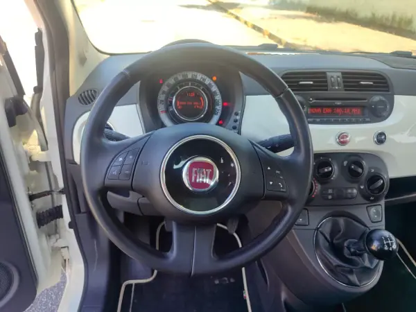 Fiat 500 2015 - 8950 EUR, 129888 km - AUTO.MOTO.pt - 129888km - foto 10 de 16