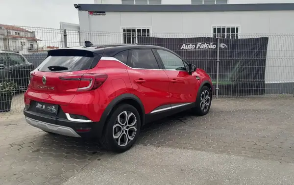 Renault Captur 2024 - 21900 EUR, 49930 km - AUTO.MOTO.pt - 49930km - foto 9 de 16