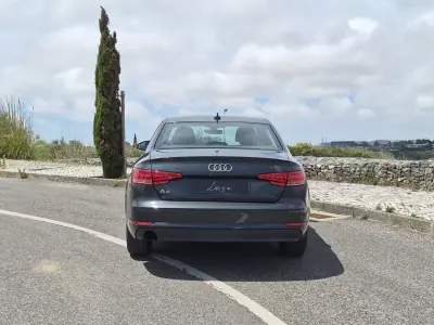 Audi A4 2019 - 20990 EUR, 159128 km - AUTO.MOTO.pt - 159128km - foto 5 de 25