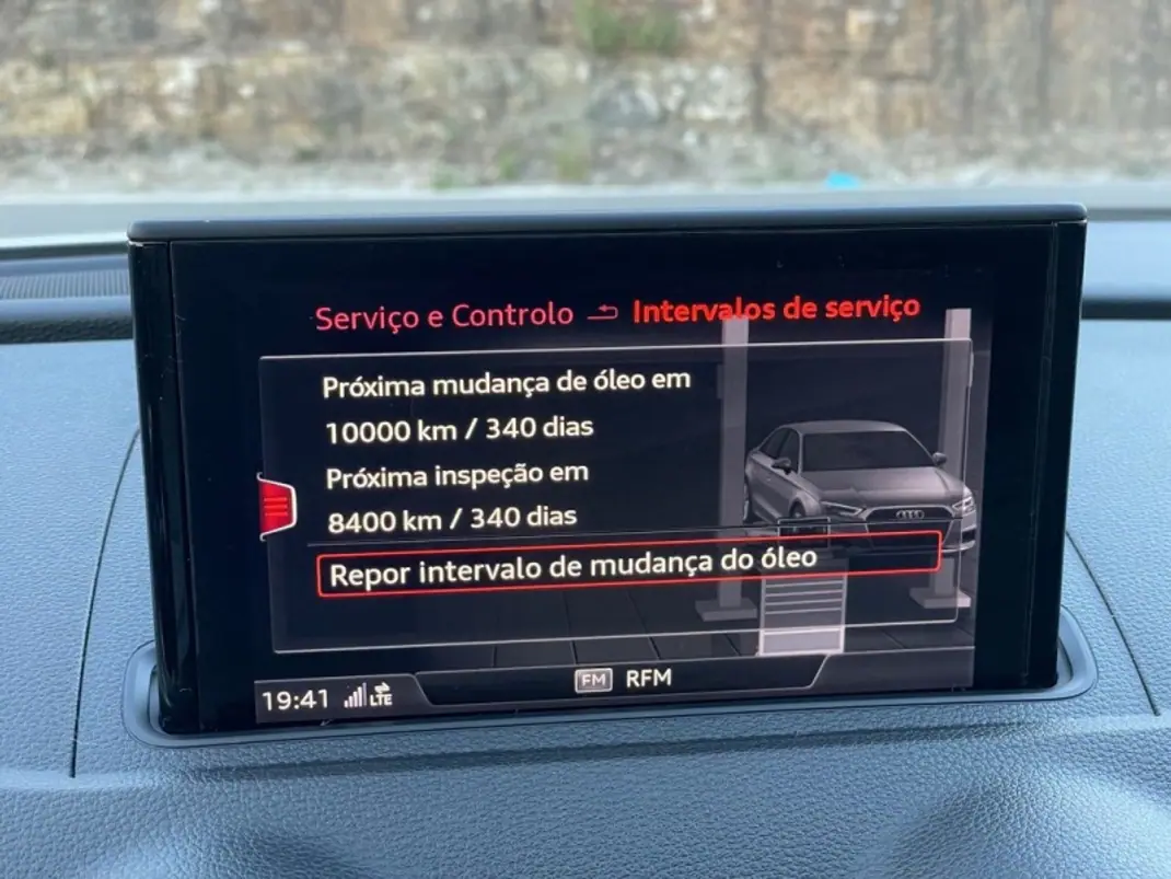 Audi A3 Limousine 2019 - 24999 EUR, 107600 km - AUTO.MOTO.pt - 107600km - foto 26 de 43