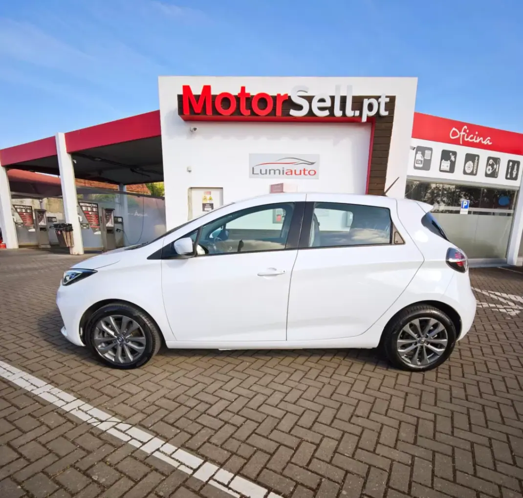 Renault Zoe 2020 - 15600 EUR, 92000 km - AUTO.MOTO.pt - 92000km - foto 8 de 10