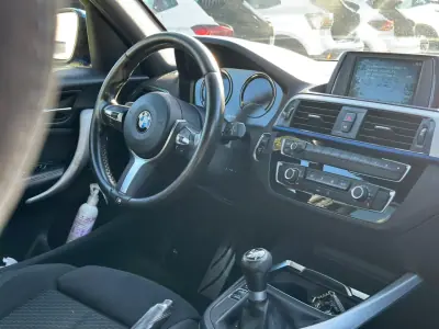 BMW 116 2018 - 20990 EUR, 150000 km - AUTO.MOTO.pt - 150000km - foto 15 de 17