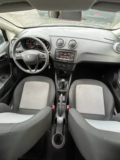 SEAT Ibiza 2017 - 8990 EUR, 267000 km - AUTO.MOTO.pt - 267000km - foto 11 de 16