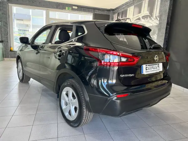 Nissan Qashqai 2019 - 16900 EUR, 120094 km - AUTO.MOTO.pt - 120094km - foto 3 de 22