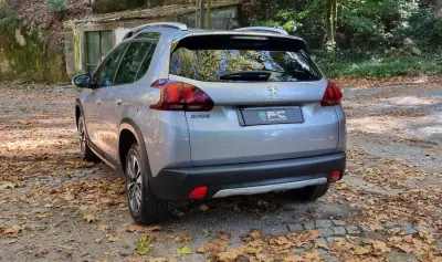 Peugeot 2008 2017 - 12450 EUR, 96000 km - AUTO.MOTO.pt - 96000km - foto 9 de 27