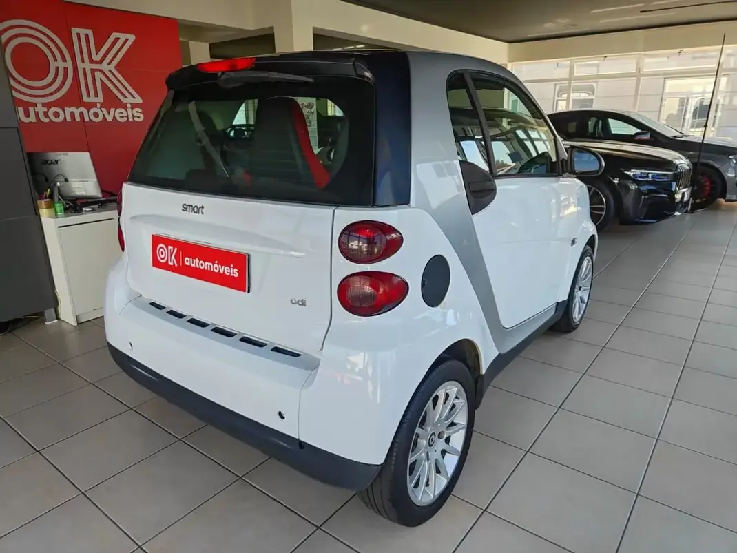 Smart ForTwo Coupé 2009 - 5250 EUR, 194000 km - AUTO.MOTO.pt - 194000km - foto 11 de 28