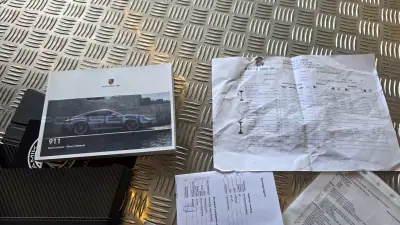 Porsche 992 2021 - 235000 EUR, 15666 km - AUTO.MOTO.pt - 15666km - foto 59 de 61