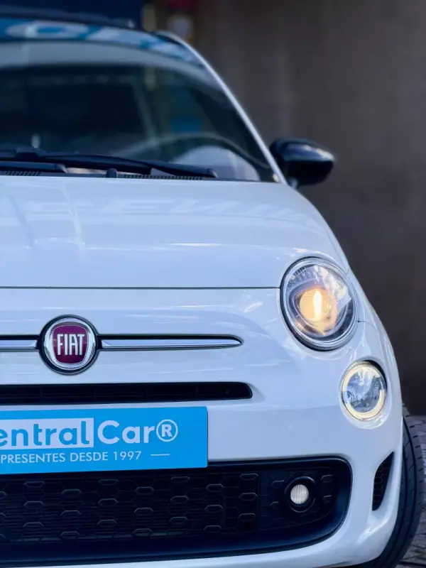 Fiat 500 2021 - 10950 EUR, 130000 km - AUTO.MOTO.pt - 130000km - foto 26 de 30