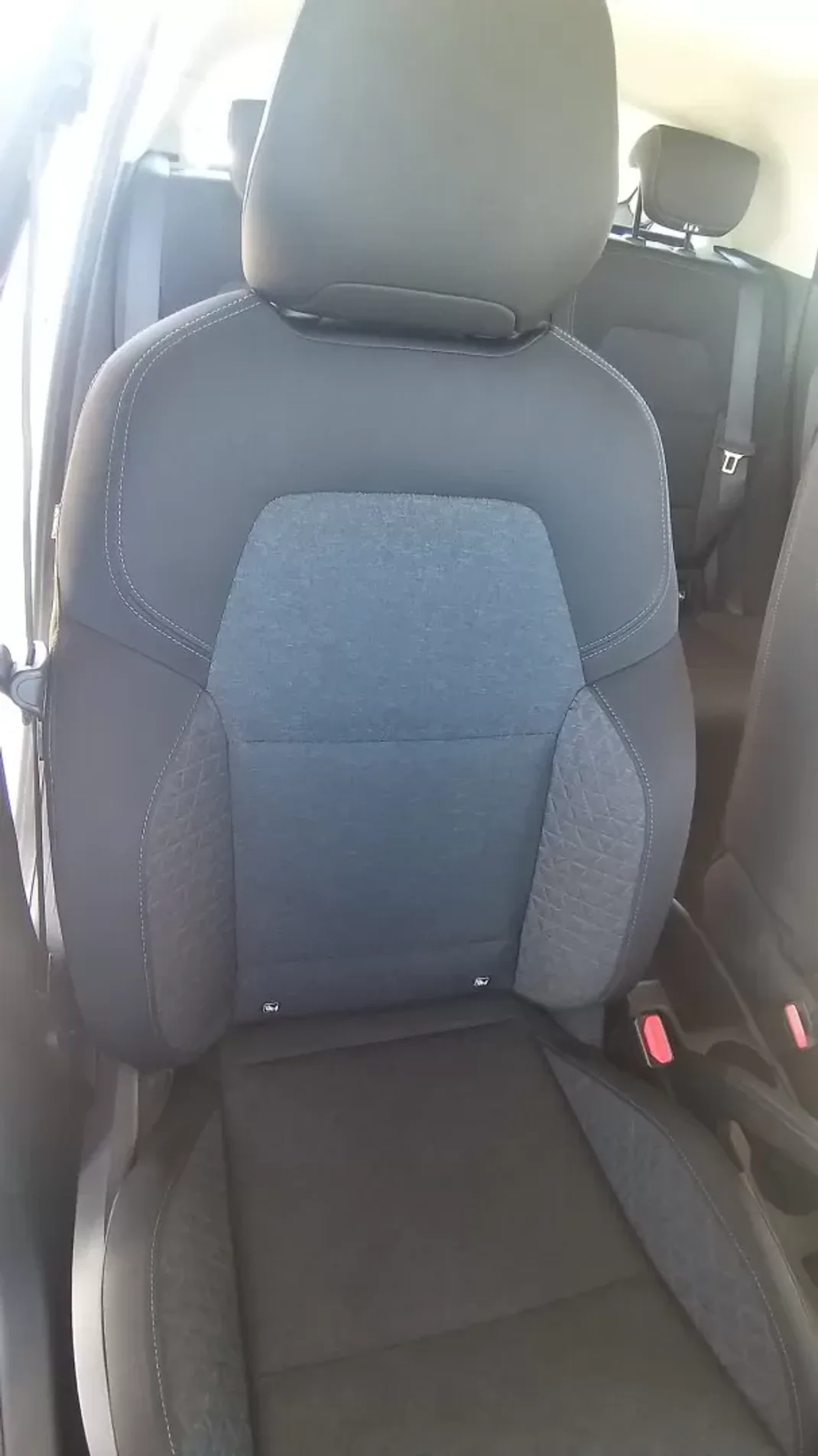 Renault Clio 2020 - 13690 EUR, 114437 km - AUTO.MOTO.pt - 114437km - foto 21 de 42