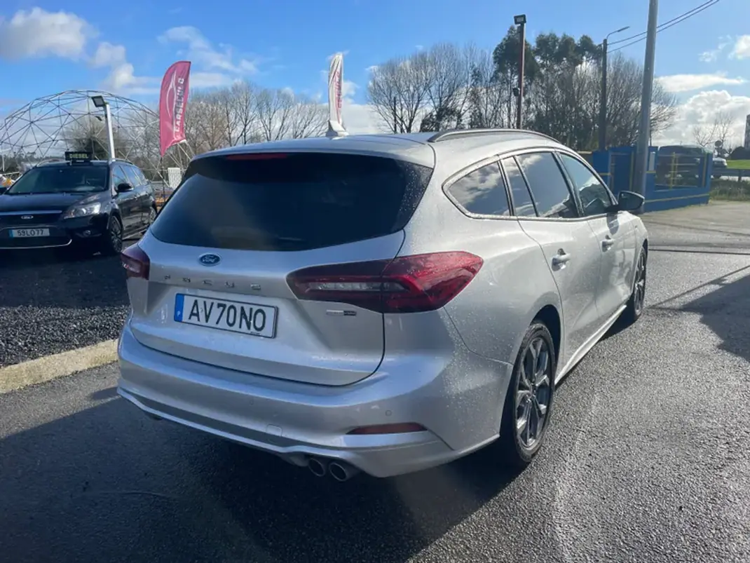Ford Focus SW 2020 - 20950 EUR, 71296 km - AUTO.MOTO.pt - 71296km - foto 5 de 24