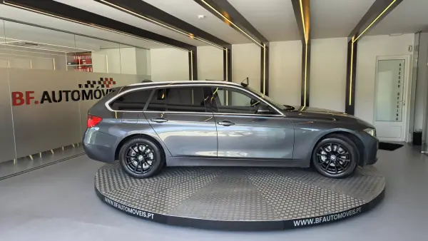 BMW 320 2013 - 12500 EUR, 218911 km - AUTO.MOTO.pt - 218911km - foto 9 de 56