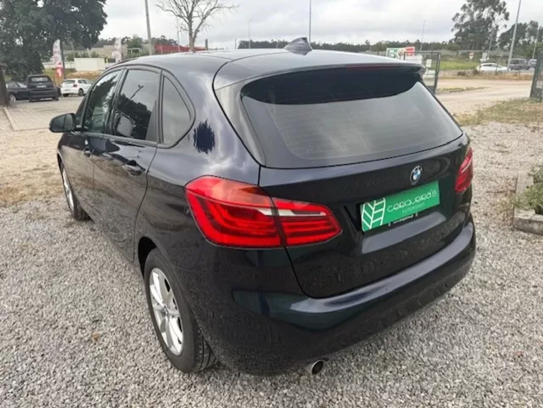 BMW 216 Active Tourer 2015 - 16000 EUR, 170700 km - AUTO.MOTO.pt - 170700km - foto 7 de 24