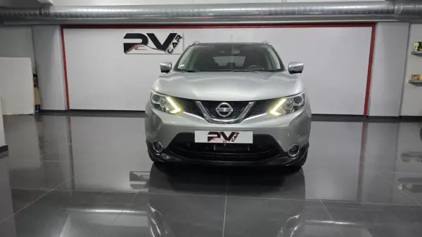 Nissan Qashqai 2015 - 17990 EUR, 157000 km - AUTO.MOTO.pt - 157000km - foto 20 de 24