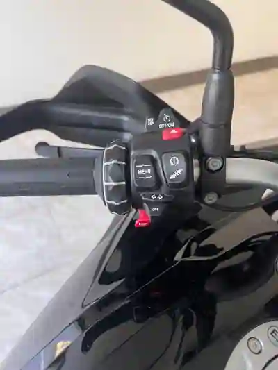 BMW F 800 GS Triple Black 2025 - 12400 EUR, 350 km - 350km - foto 9 de 15